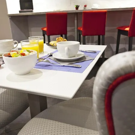 Kyriad Paradis Hotel Marseille